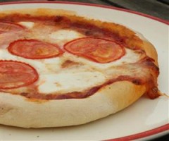 Kecskesajtos pizza