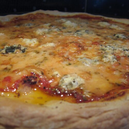 Kéksajtos pizza