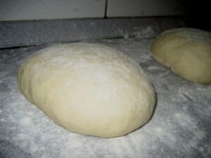 Pizzateszta formazas elott Pizzateszta formazas elott