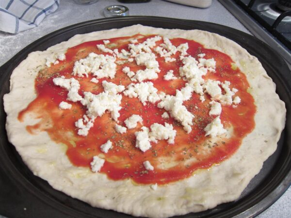 Sonkás – lila hagymás pizza 4