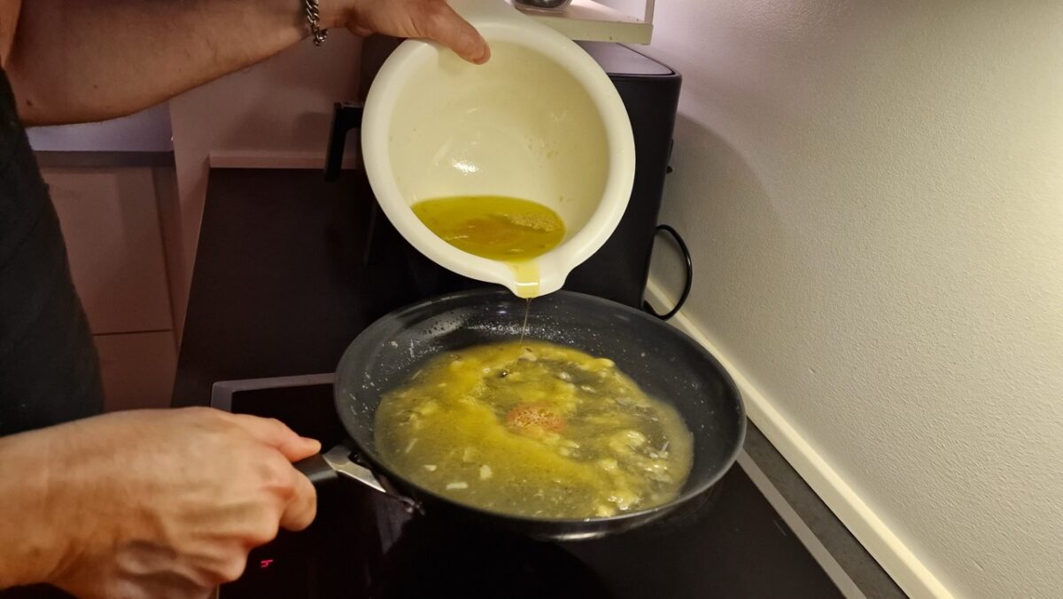Bacalao al pilpil készítése 9 - a szósz készítése