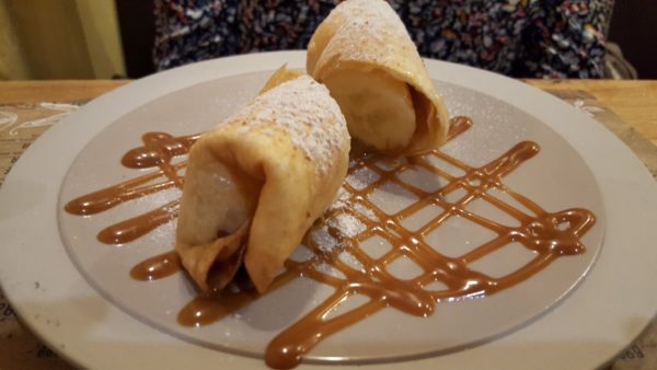 Calavera étterem banános-karamellás chimichanga