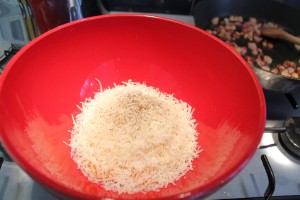 Carbonara spagetti: Pecorino sajt és bors