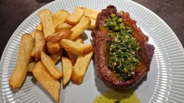 Chimichurri hátszín steakkel
