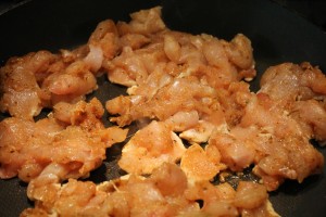 csirke gyros recept: hús sütése