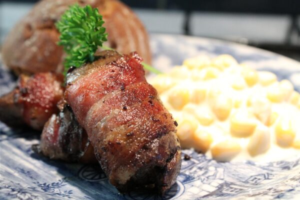 Baconbe tekert csirkemáj