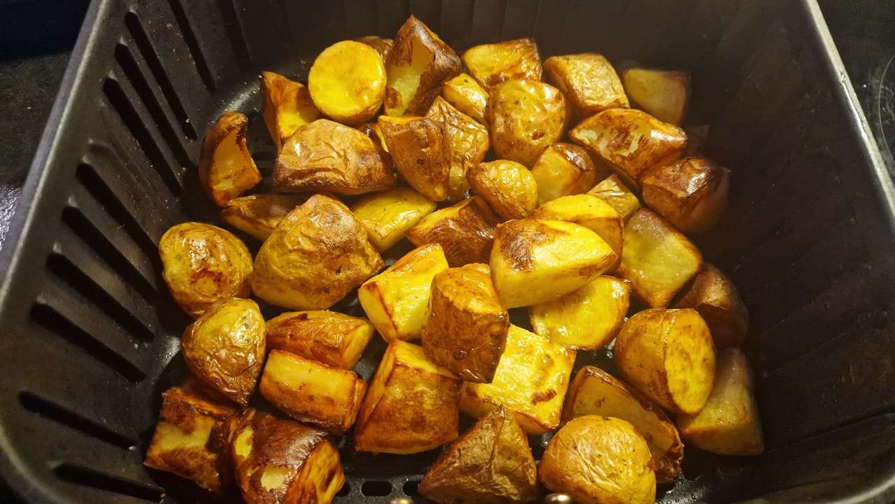 Egyszerű airfryer tepsis burgonya