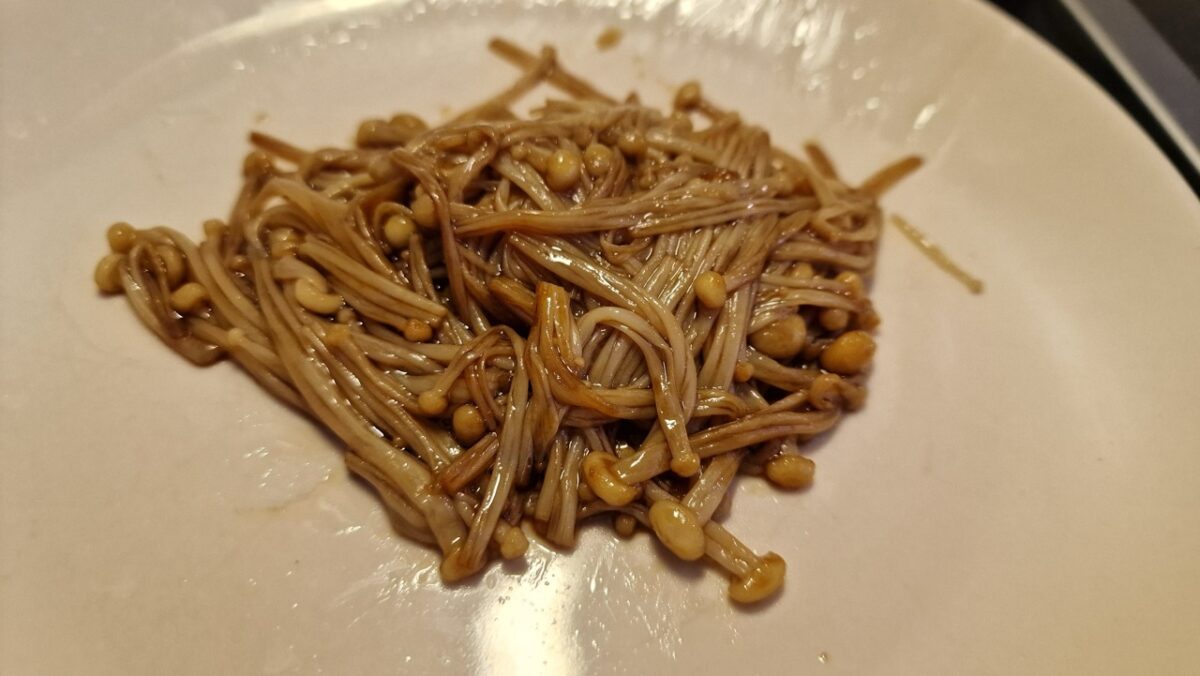 Enoki gomba sushihoz