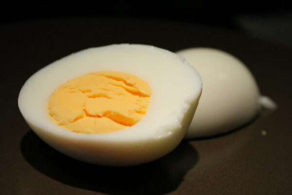 Főtt tojás