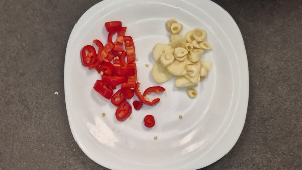 Gambas pil pil készítése - csili és fokhagyma