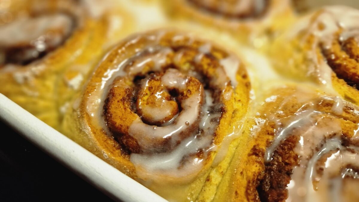 Gluténmentes fahéjas csiga közelről