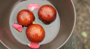 Gulab jamun