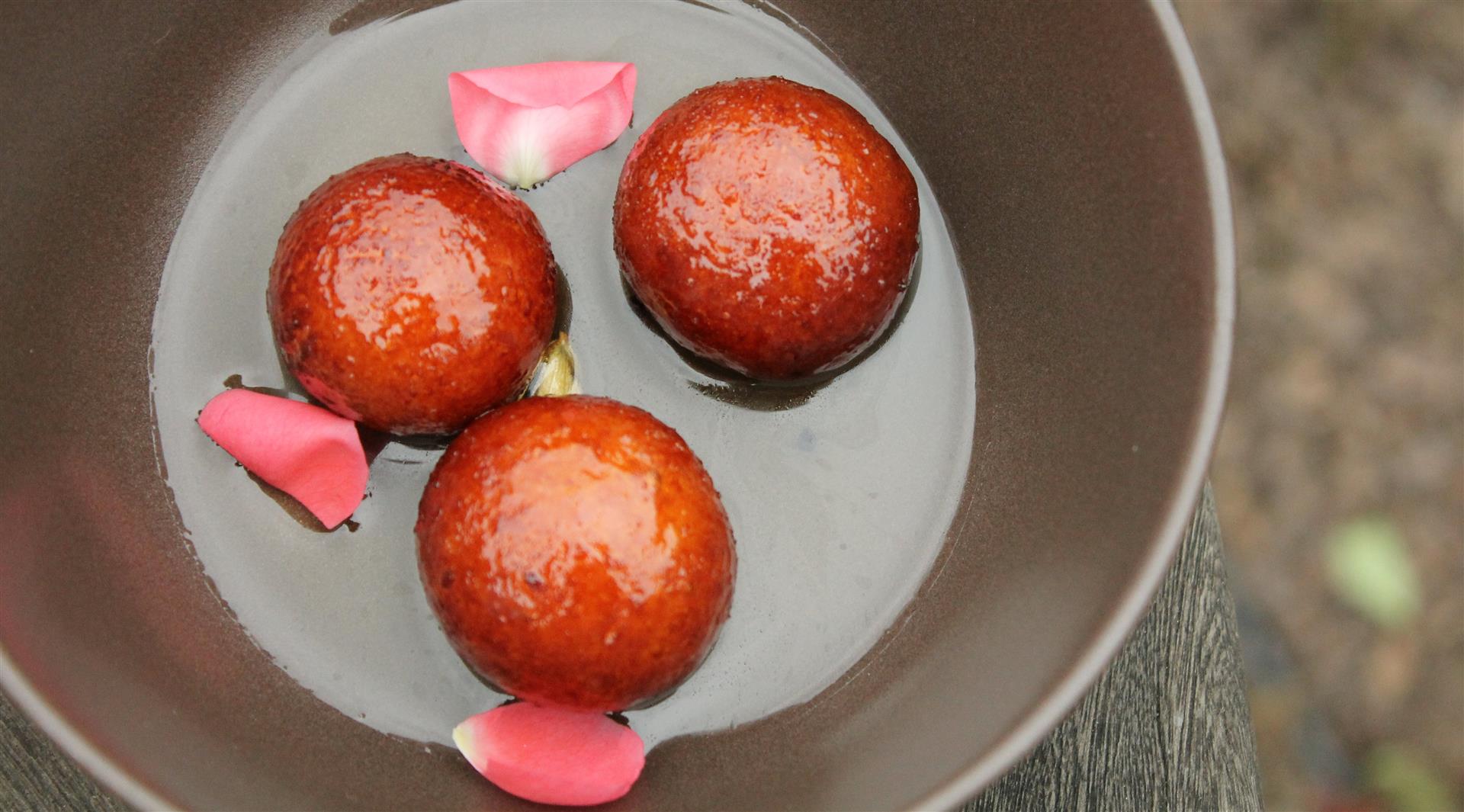 Gulab jamun