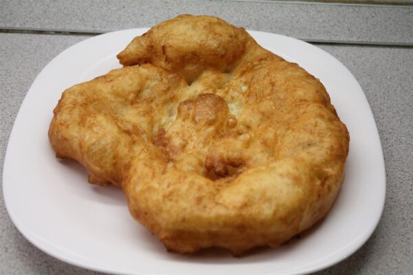Elkészült krumplis lángos