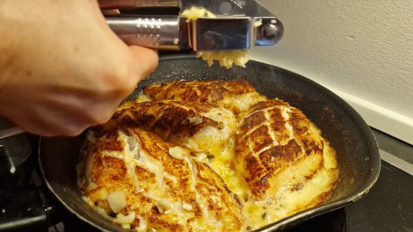 Legényfogó szójaszószos csirkemell készítése 7