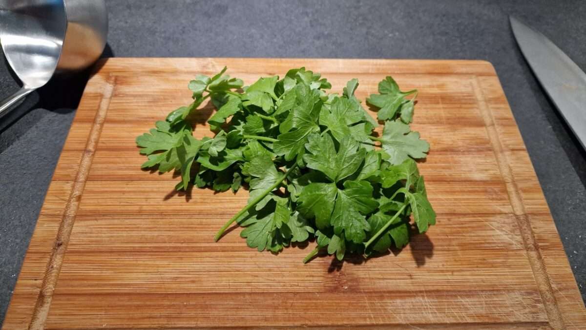 Petrezselyem vágódeszkán