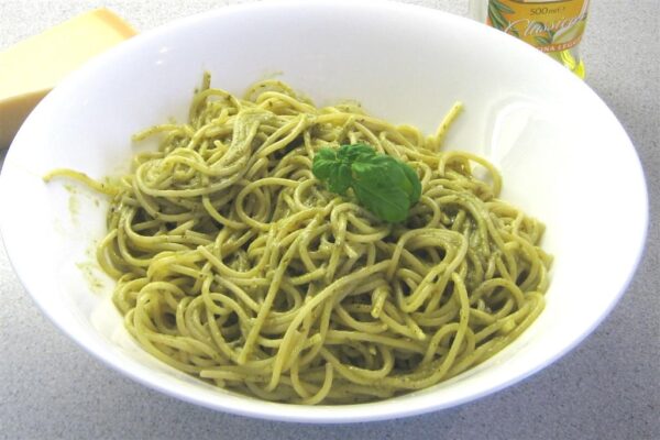 Pestós spagetti
