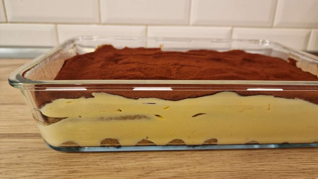 Tiramisu 500 g mascarpone oldalról