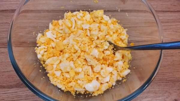 Tojáskrém elkészítése 1