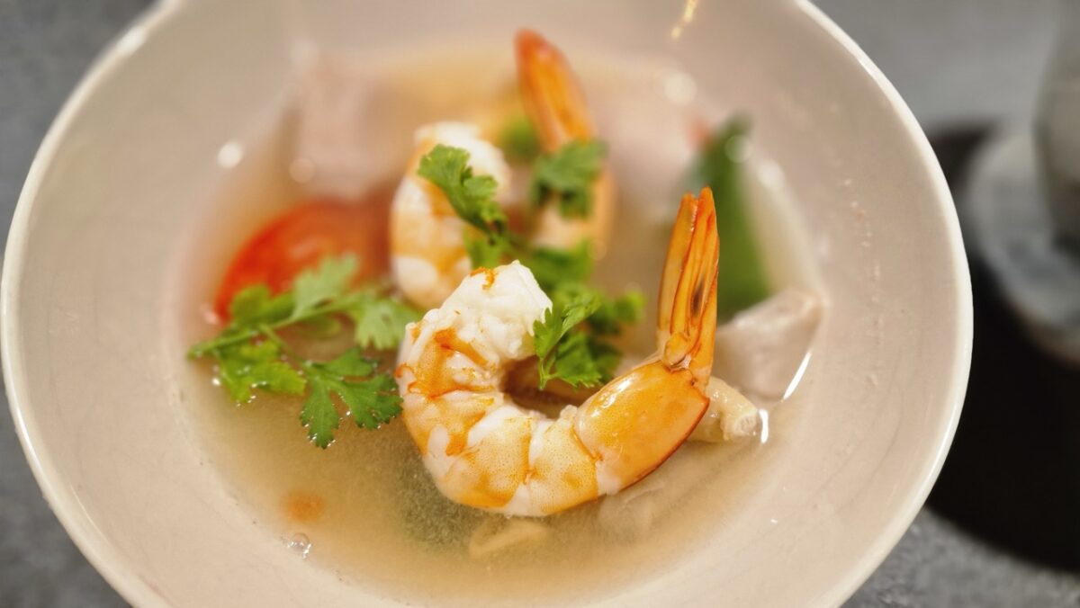 Tom yum közelről