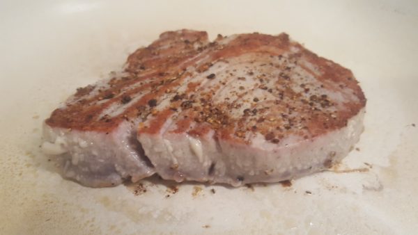Tonhal steak sütése 2