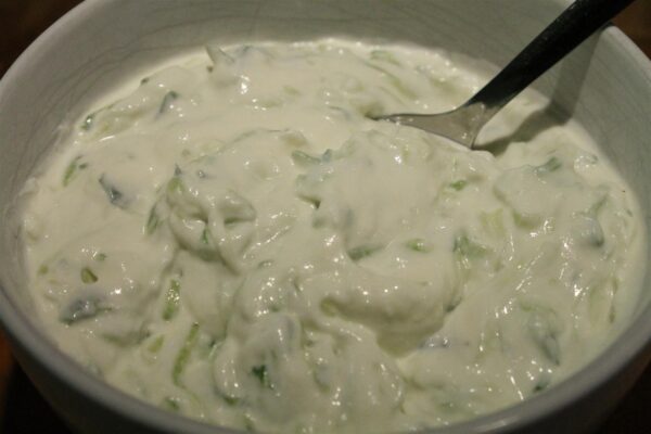 Tzatziki - caciki: görög joghurtos uborkasaláta